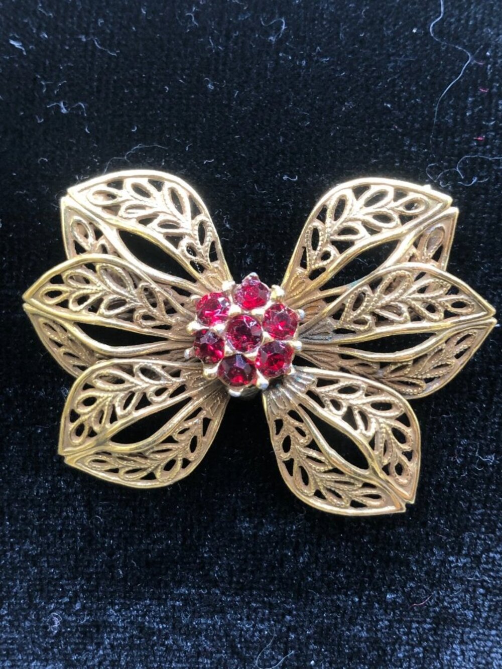 Vintage Goldtone Rhinestone Filigree Style Flower Leaf Pin, unsigned